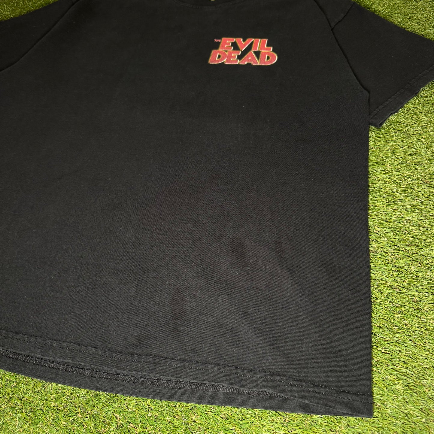 2001 The Evil Dead T-Shirt XL 23.5x30