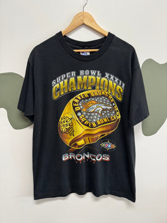 90’s Denver Broncos Large - 22.5x29.5