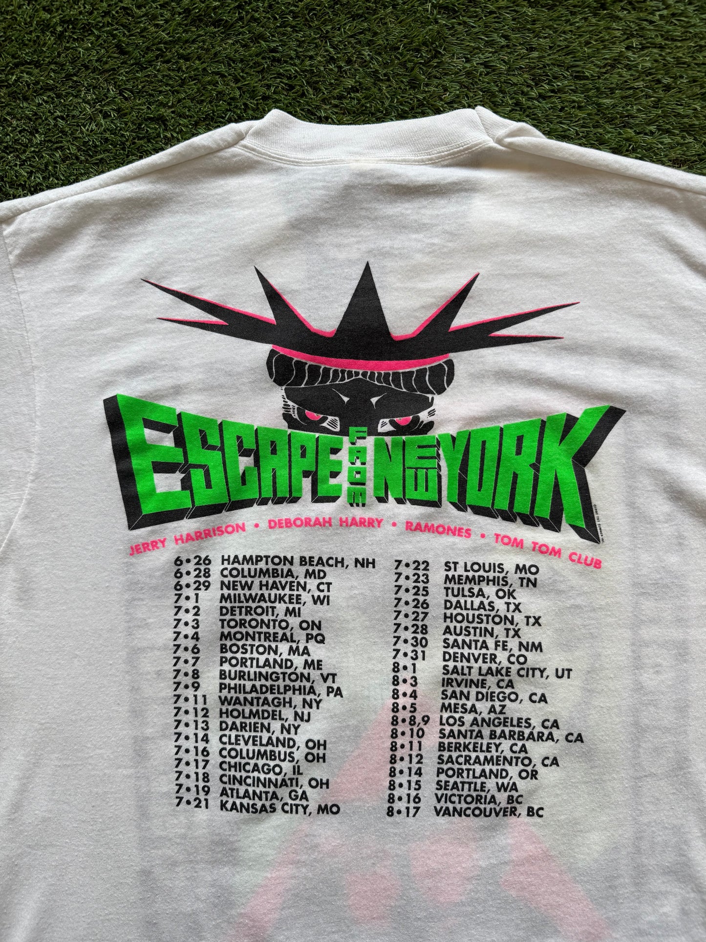 1990 Ramones Escape From New York XL
