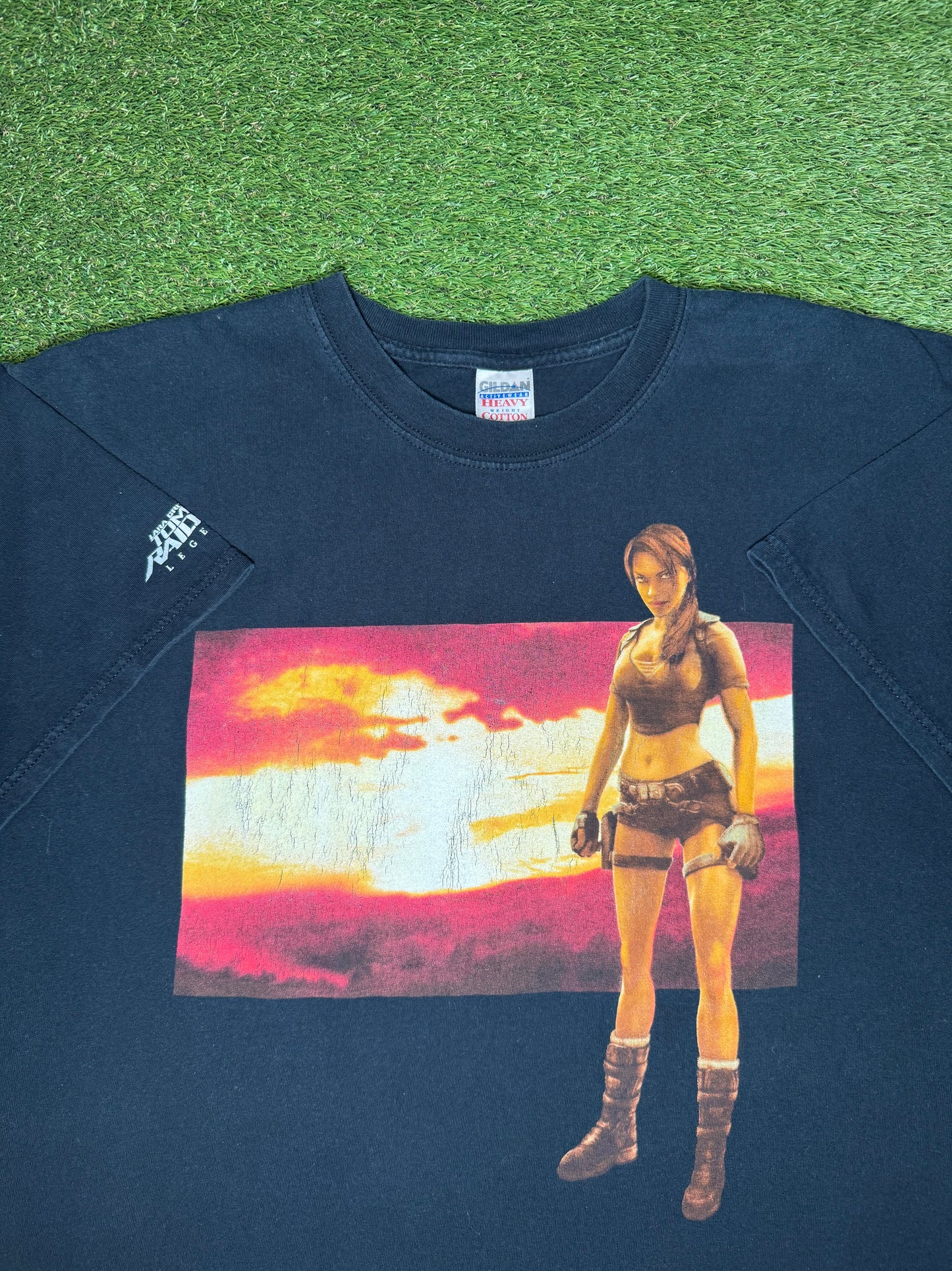 00s Lara Croft Tomb Raider T-Shirt XL