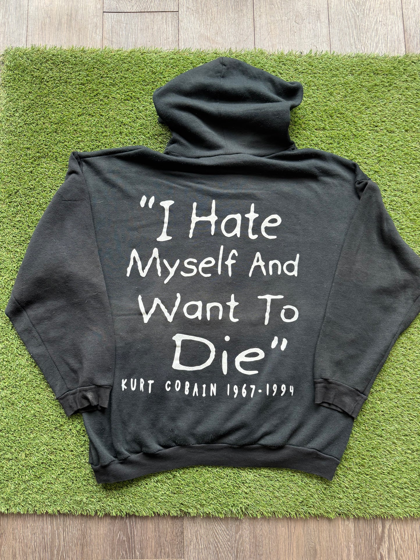 Kurt Cobain Memorial Sweater 25.5x28