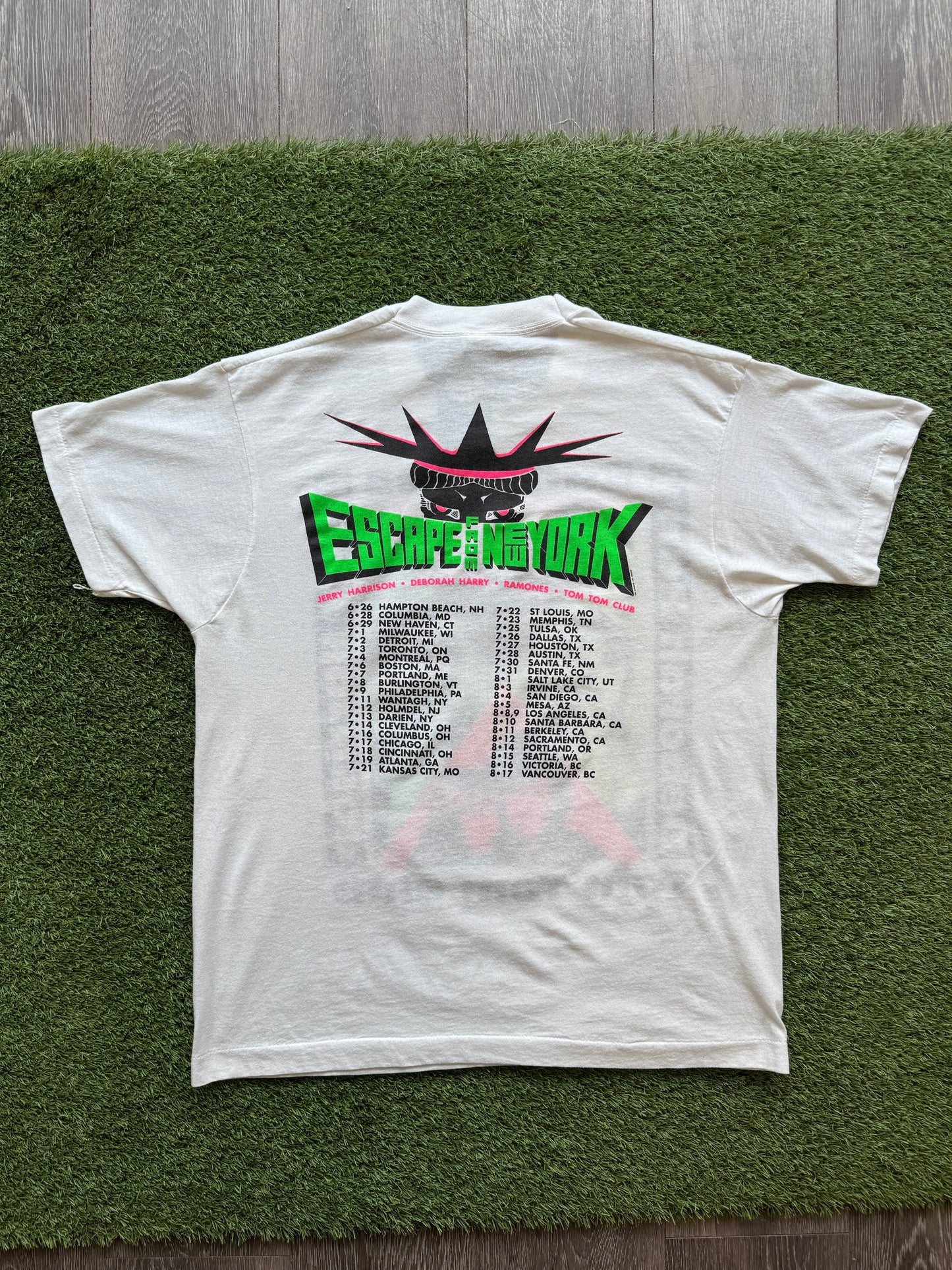1990 Ramones Escape From New York XL