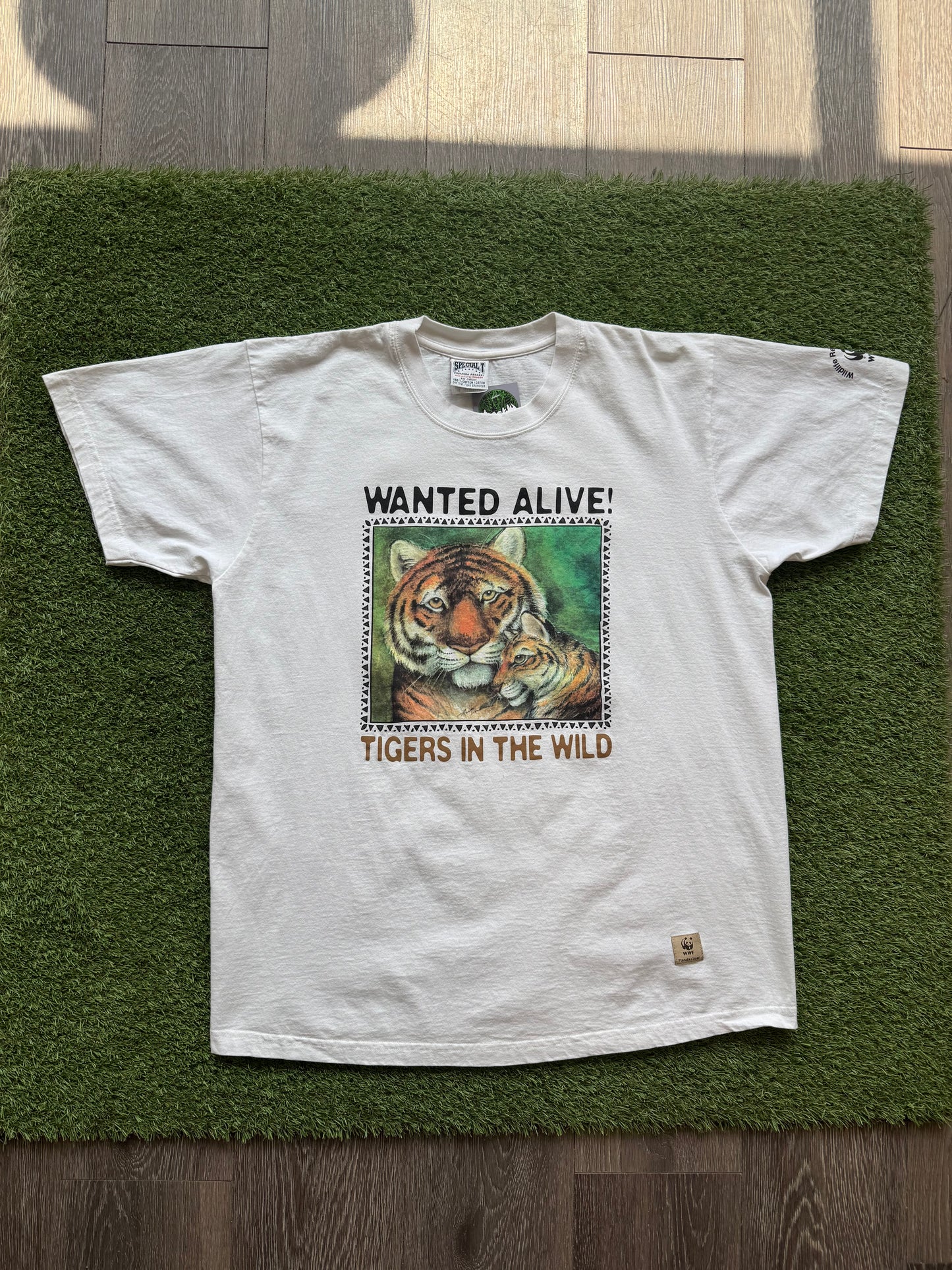 90’s WWF Tiger Nature T-Shirt XL