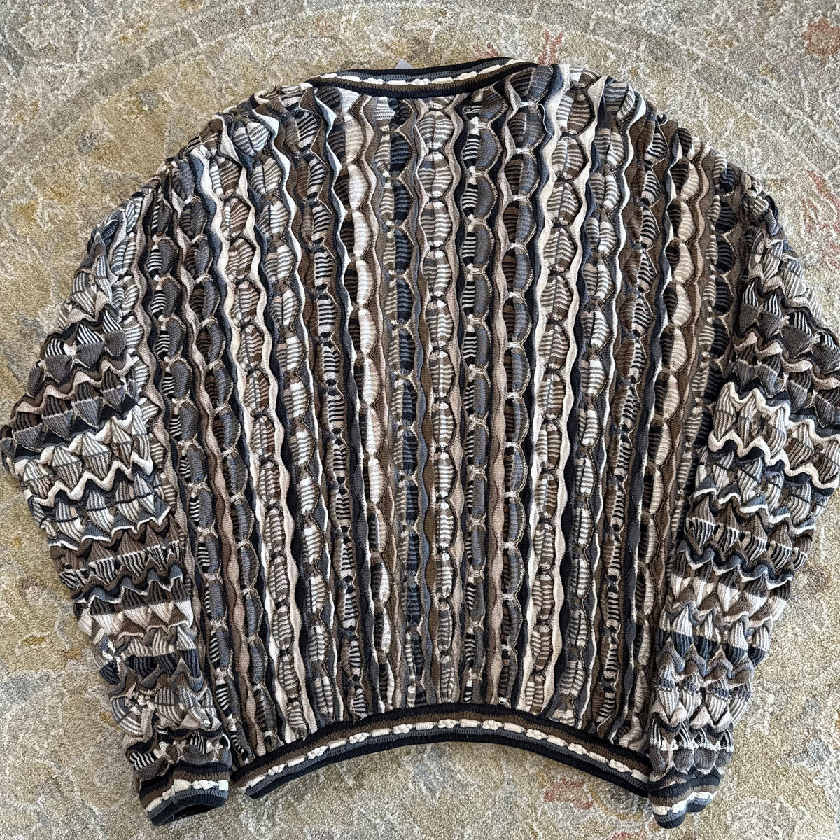 Vintage Tundra 3d Knit Sweatshirt Large