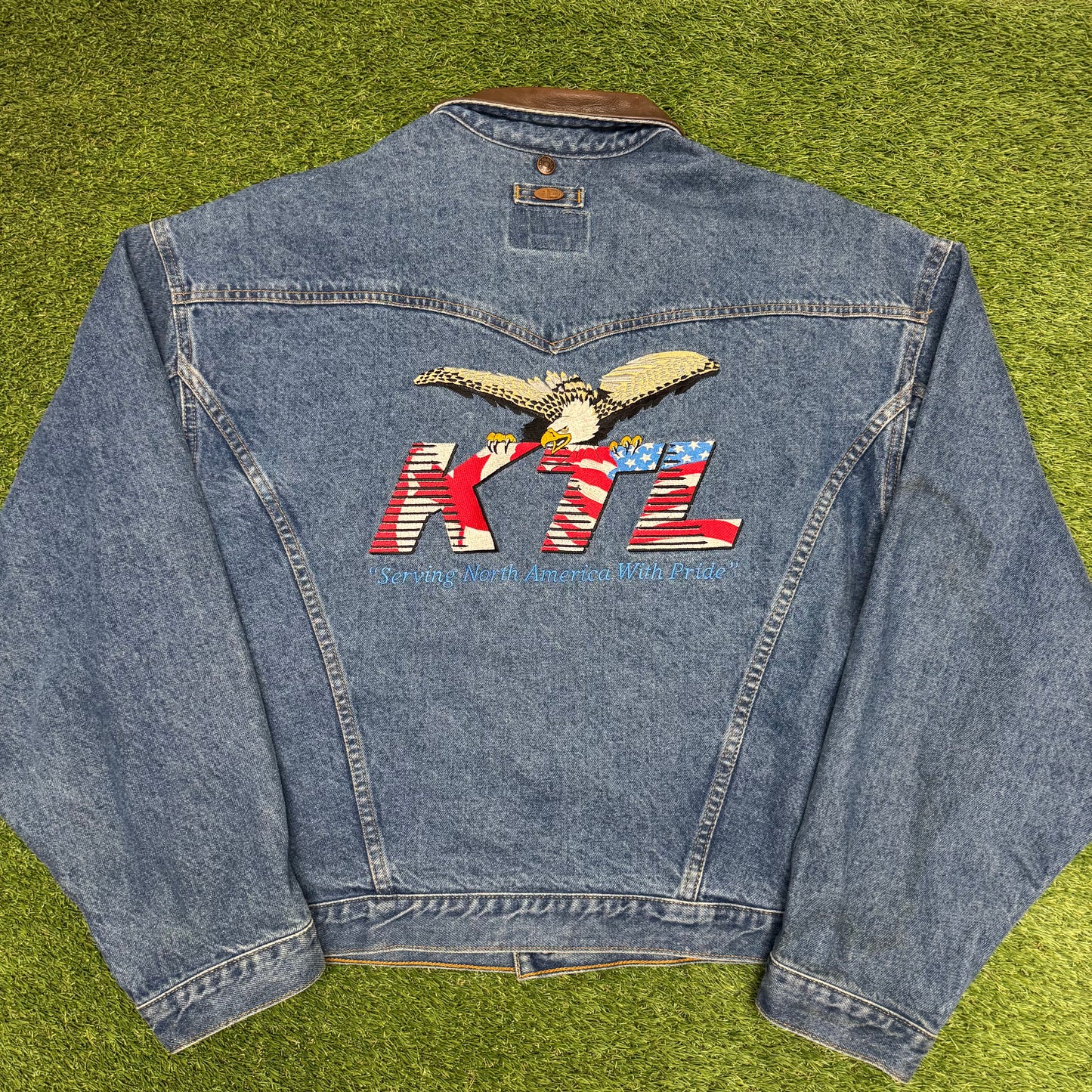 Vintage Denim Jacket XL 28x26
