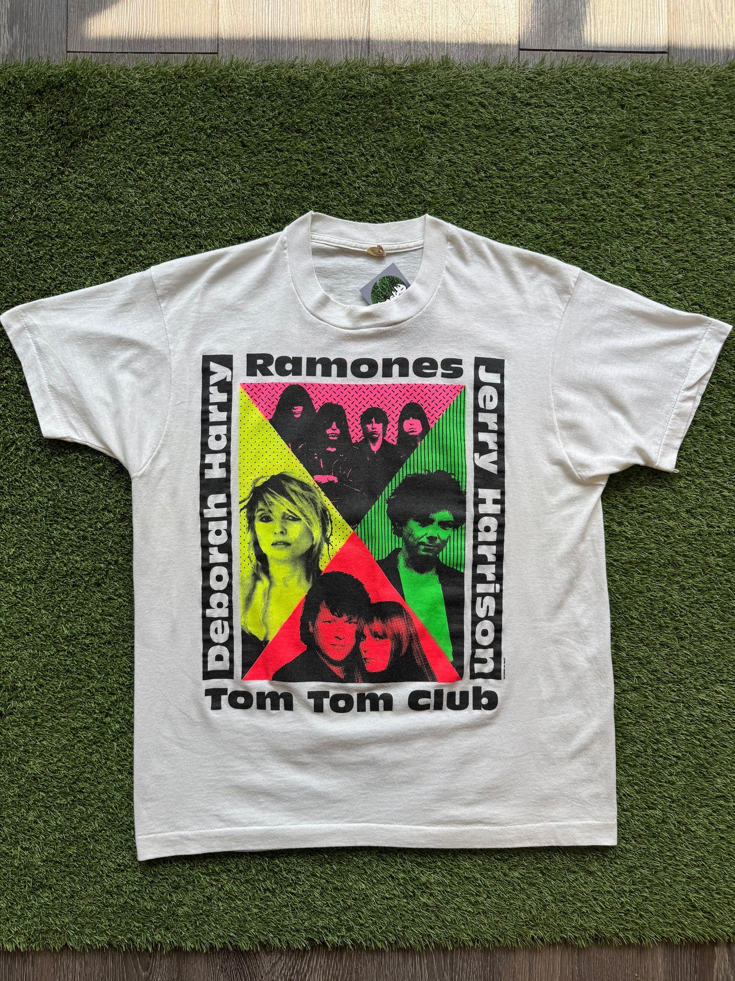 1990 Ramones Escape From New York XL