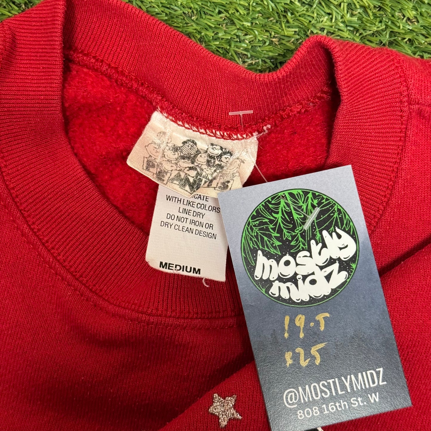 Peanuts Christmas Sweater Medium