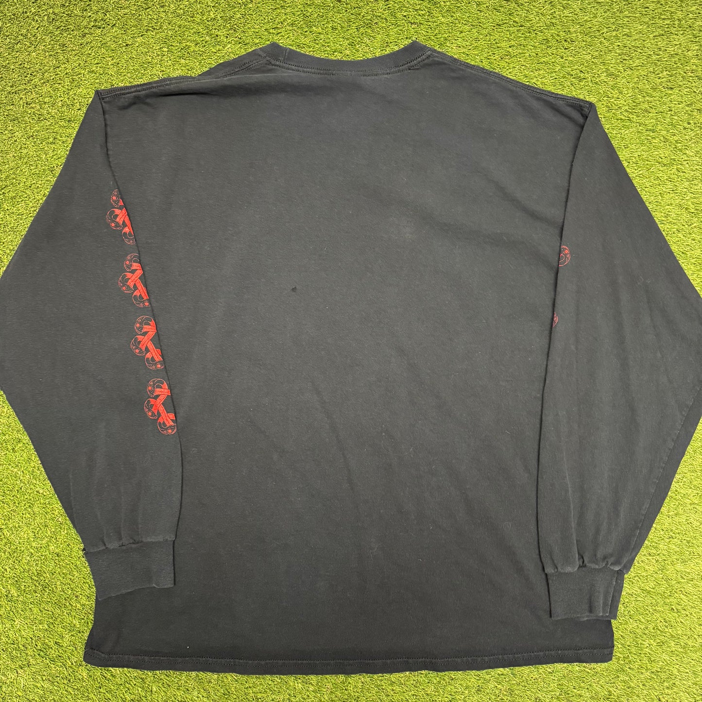 Black Tusk Longsleeve 24x28.5 XL