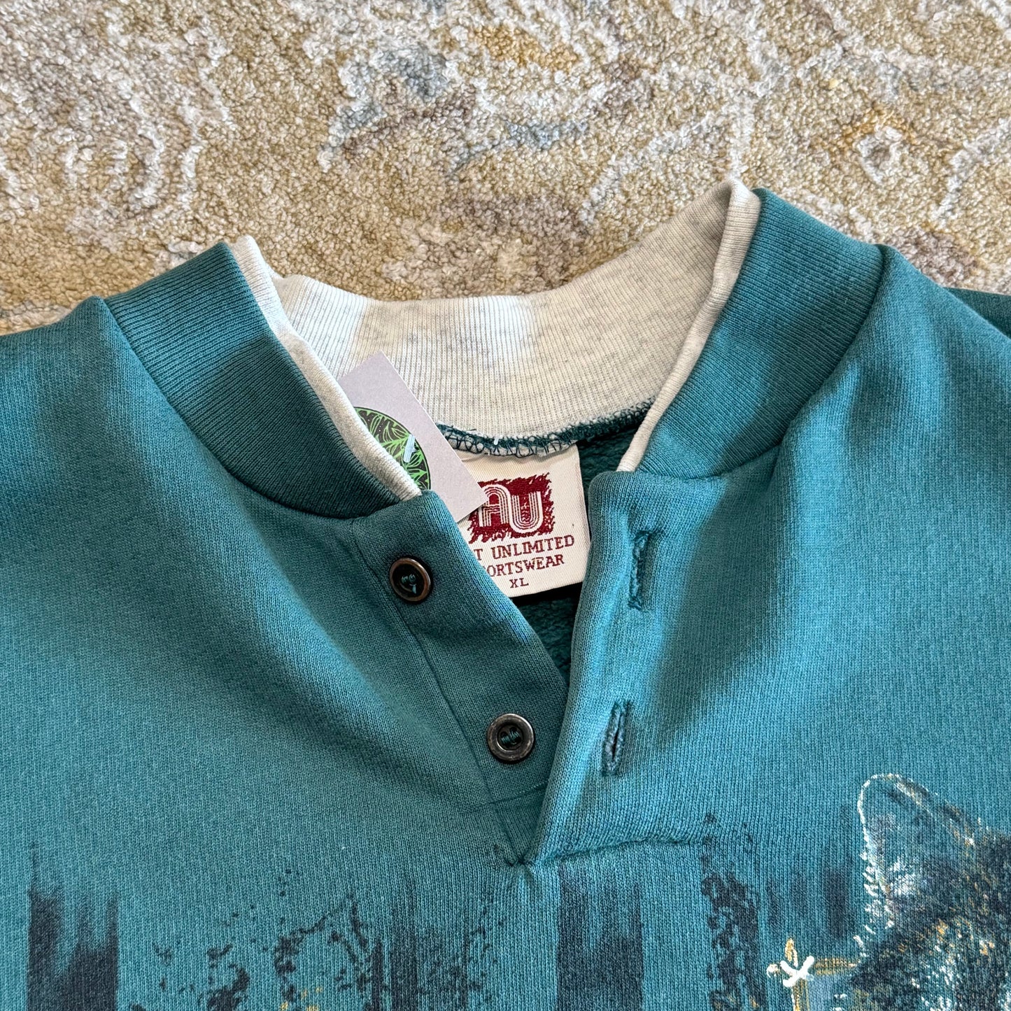 Vintage Wolf Alaska Wrap Around Print Sweatshirt XL