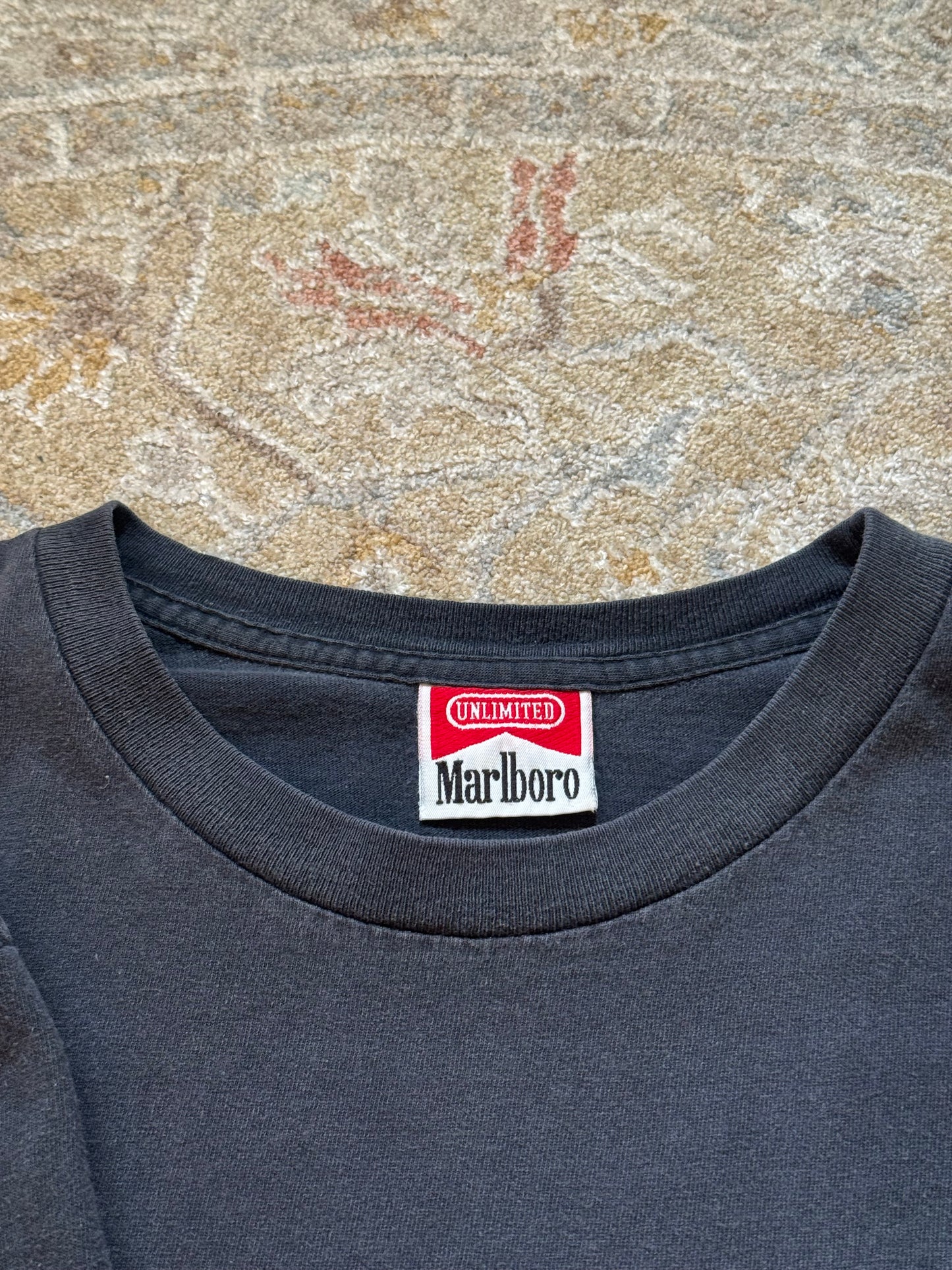 Vintage Marlboro T-Shirt fits XL