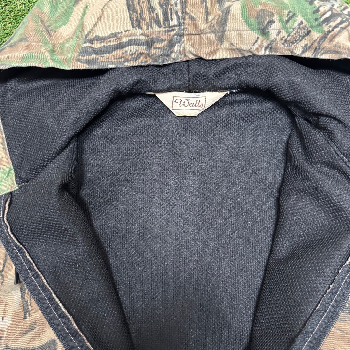 90’s Camo Jacket 24.5x26