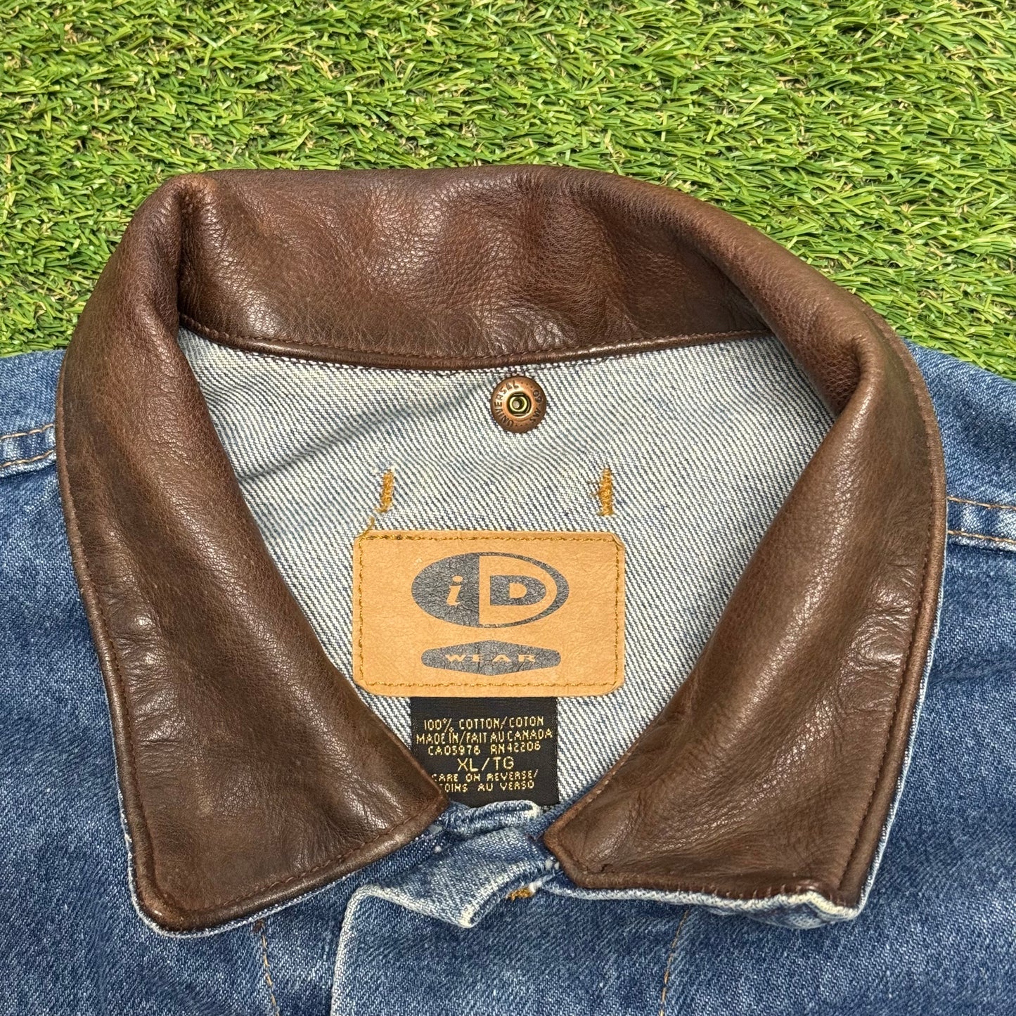 Vintage Denim Jacket XL 28x26