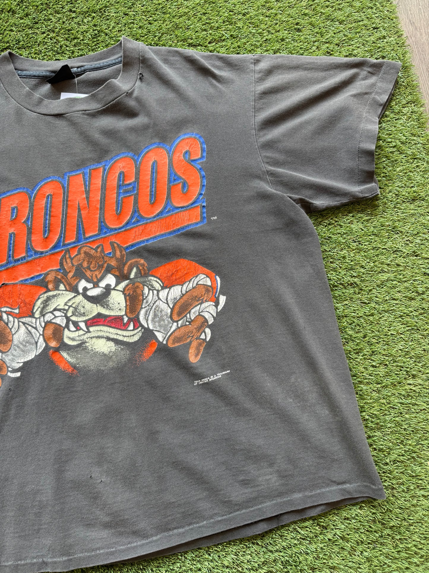 ‘91 Denver Broncos Taz T-Shirt XL