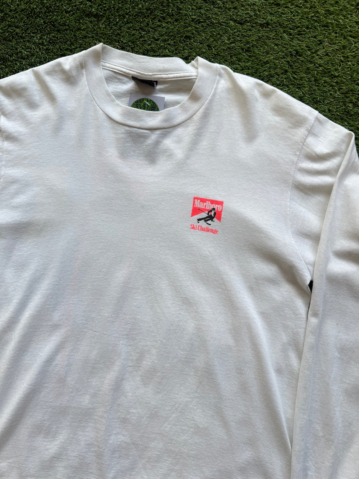 90’s Marlboro L/S 21x28.5 Large