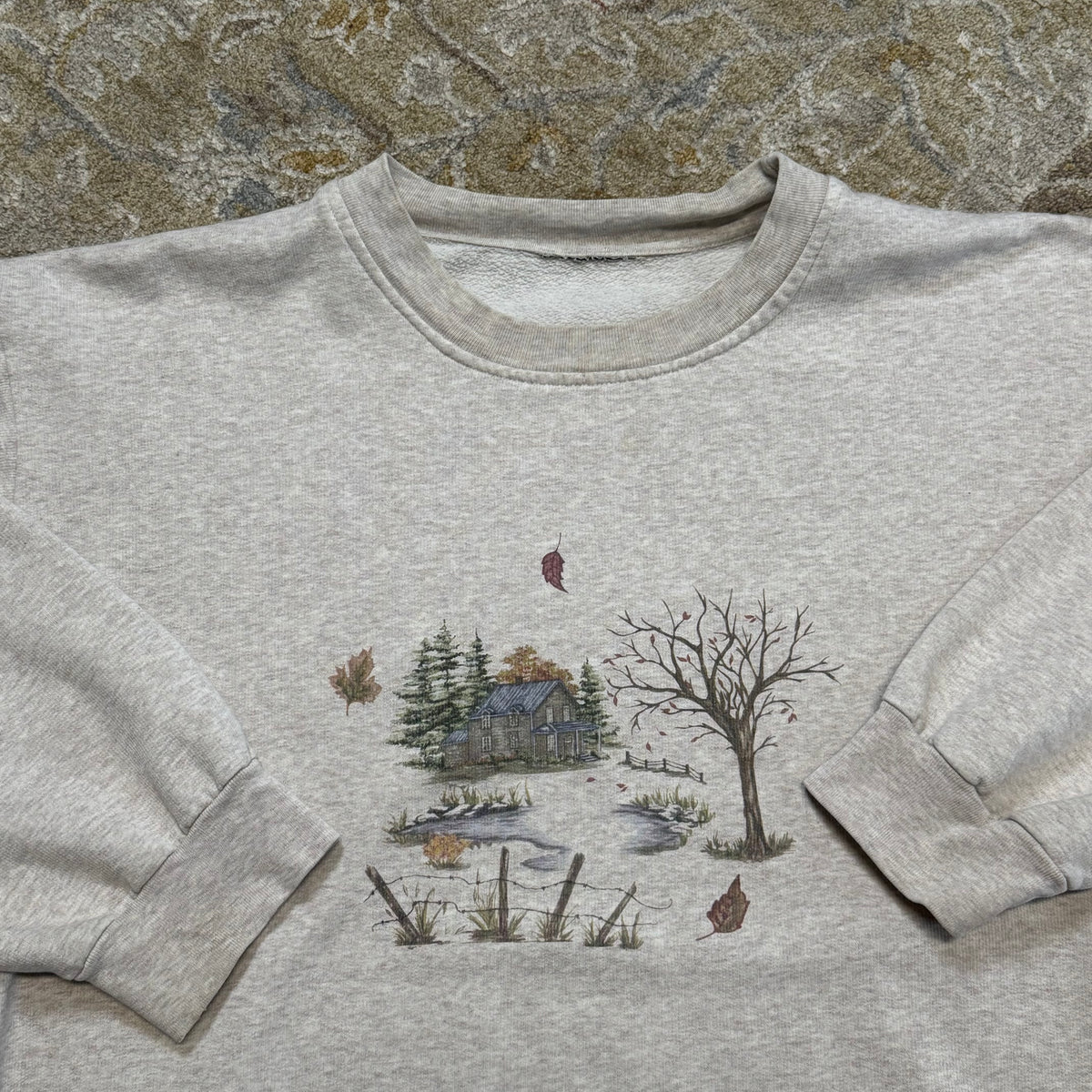 Vintage Cottage Sweatshirt fits medium