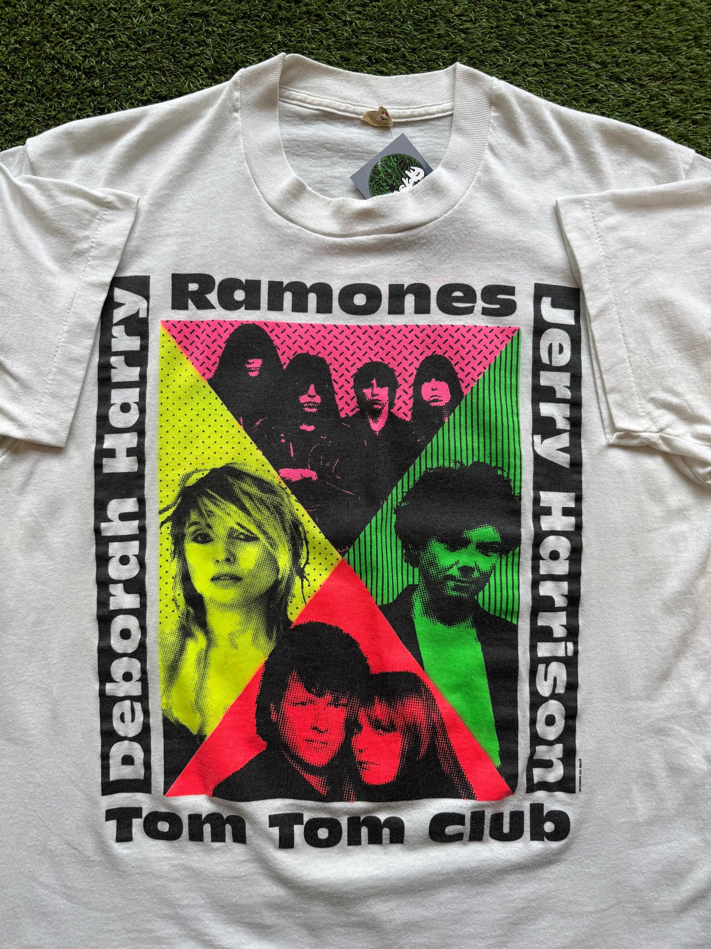 1990 Ramones Escape From New York XL