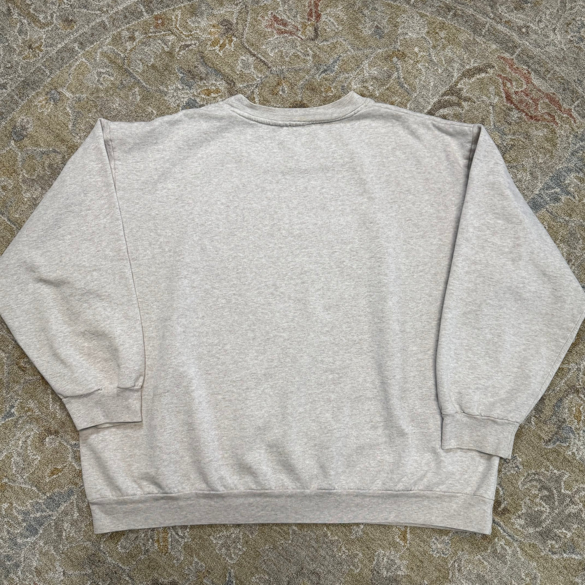 Vintage Cottage Sweatshirt fits medium