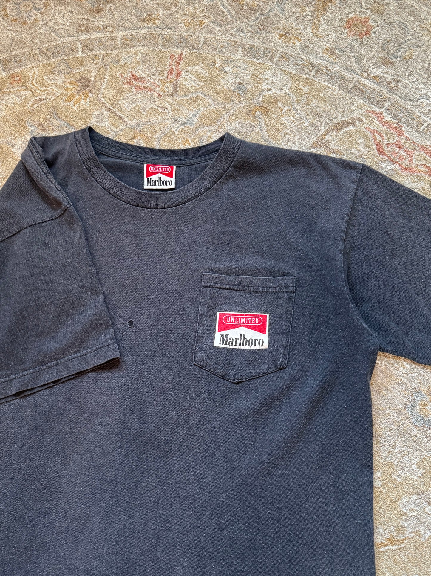 Vintage Marlboro T-Shirt fits XL