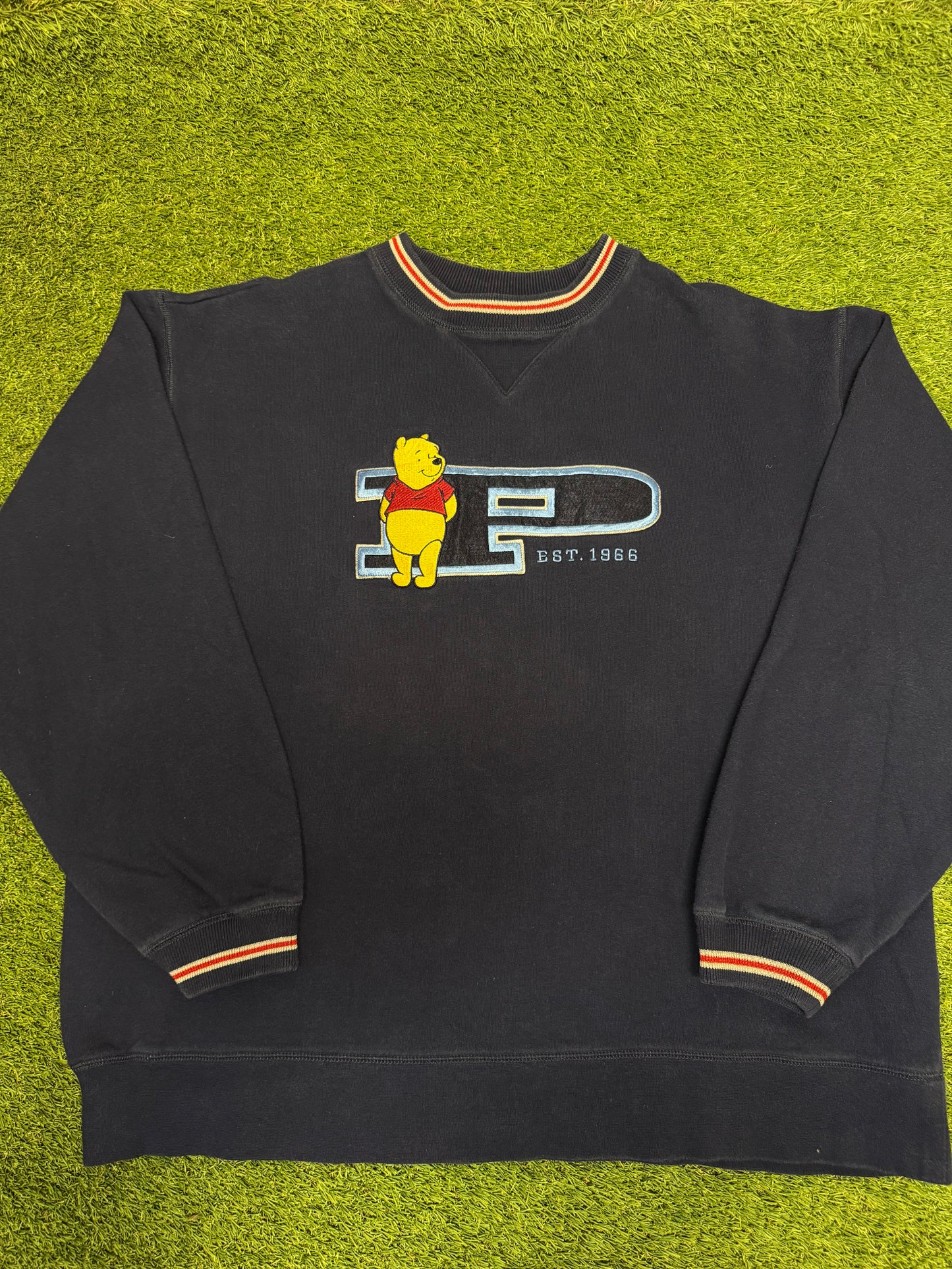 Winnie The Pooh Sweater Large 25x27.5