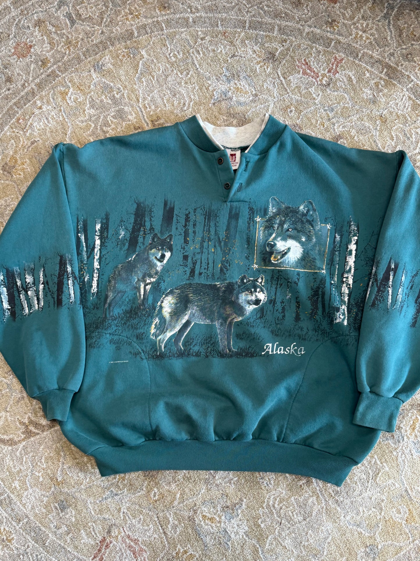 Vintage Wolf Alaska Wrap Around Print Sweatshirt XL